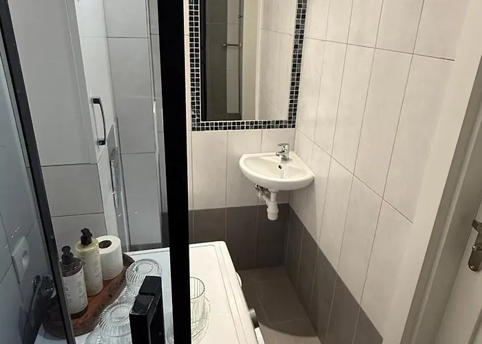 Apazory - Przytulny Na Wylacznosc Krasków